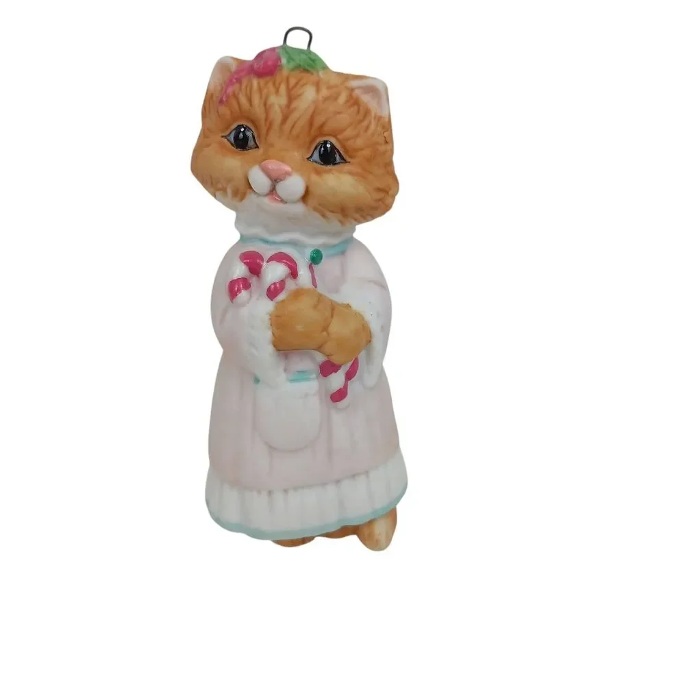 Lot Of 6 Hallmark Ornaments Chatty Chipmunk Perfect Match Yule Logger Beaver